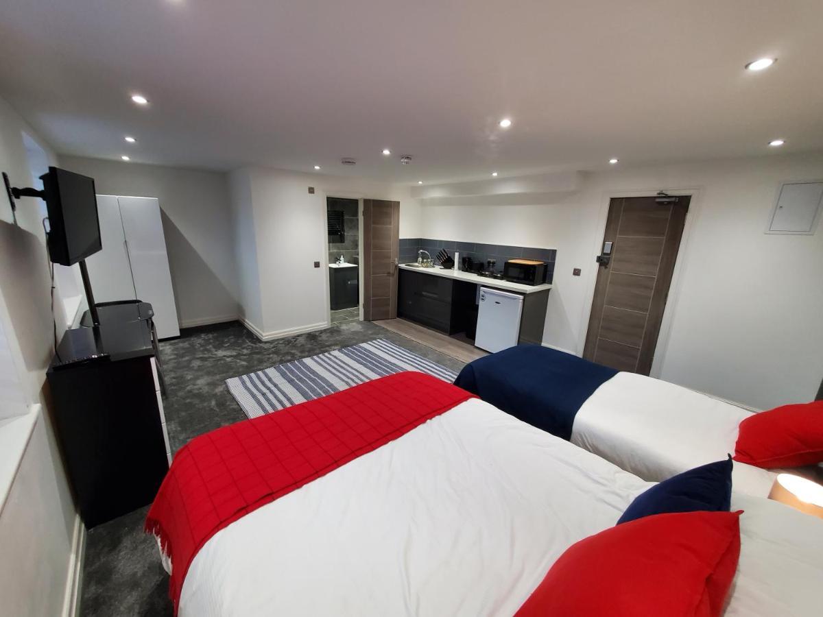 The Ashcroft Free Parking 4* Eccles