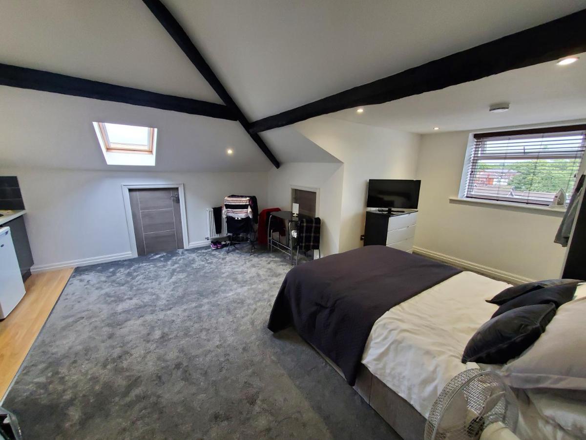 The Ashcroft Free Parking 4* Eccles