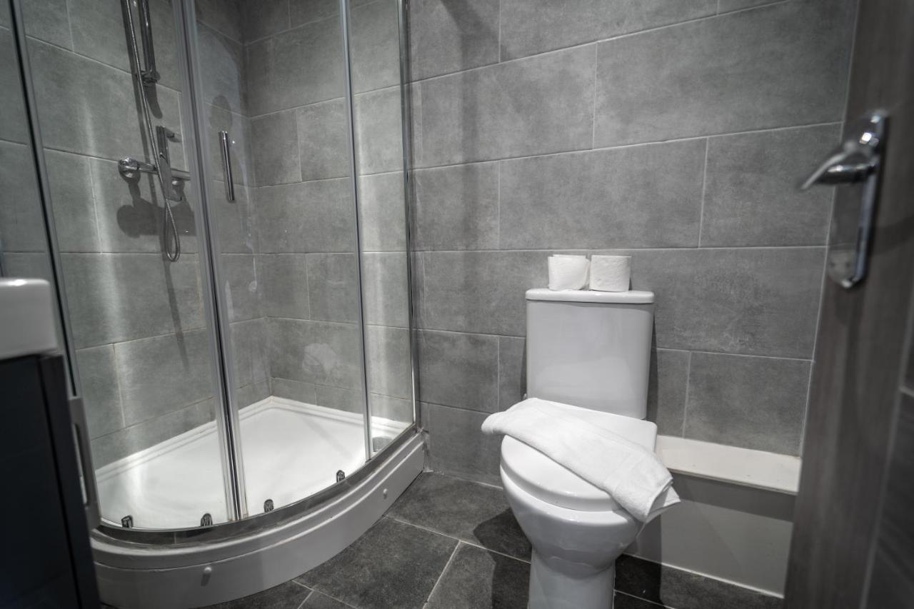The Ashcroft Free Parking 4* Eccles